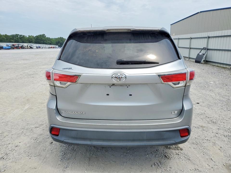 Photo 6 from auction – 2015 TOYOTA HIGHLANDER with VIN 5TDZARFH6FS016246