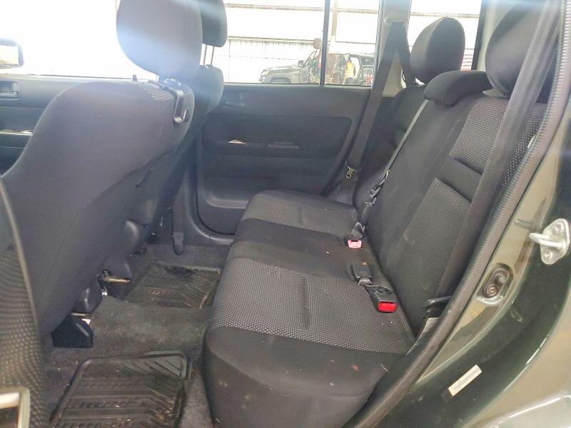 Photo 11 from auction – 2004 TOYOTA SCION with VIN JTLKT324840152278