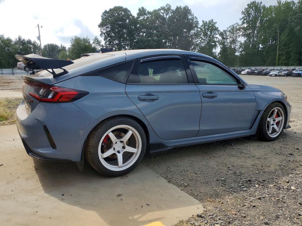 Photo 3 from auction – 2024 HONDA CIVIC with VIN JHMFL5G45RX000117