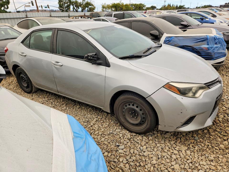 Photo 4 from auction – 2016 TOYOTA COROLLA with VIN 2T1BURHE6GC613306