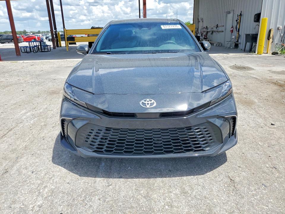 Zdjęcie 5 z aukcji – 2026 TOYOTA CAMRY z VIN 4T1DAACK6TU250823