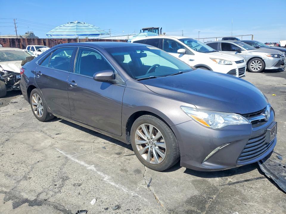Photo 4 from auction – 2015 TOYOTA CAMRY with VIN 4T4BF1FK0FR495504