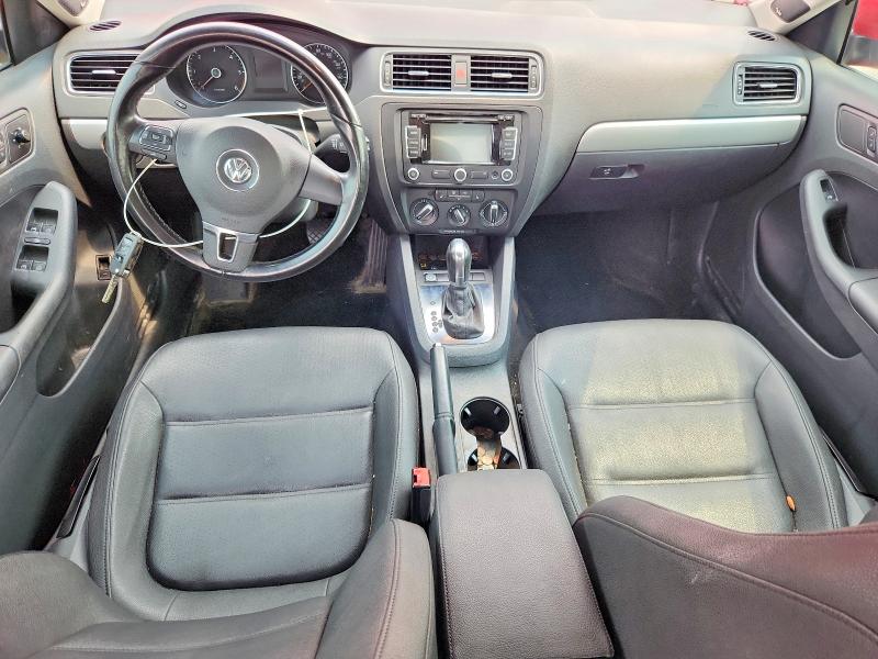 Photo 8 from auction – 2012 VOLKSWAGEN JETTA with VIN 3VWLL7AJ5CM329005