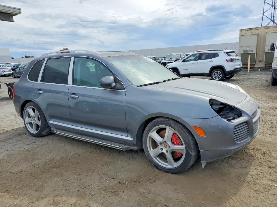 Снимка 4 от търг – 2006 PORSCHE CAYENNE с VIN WP1AC29P86LA93248