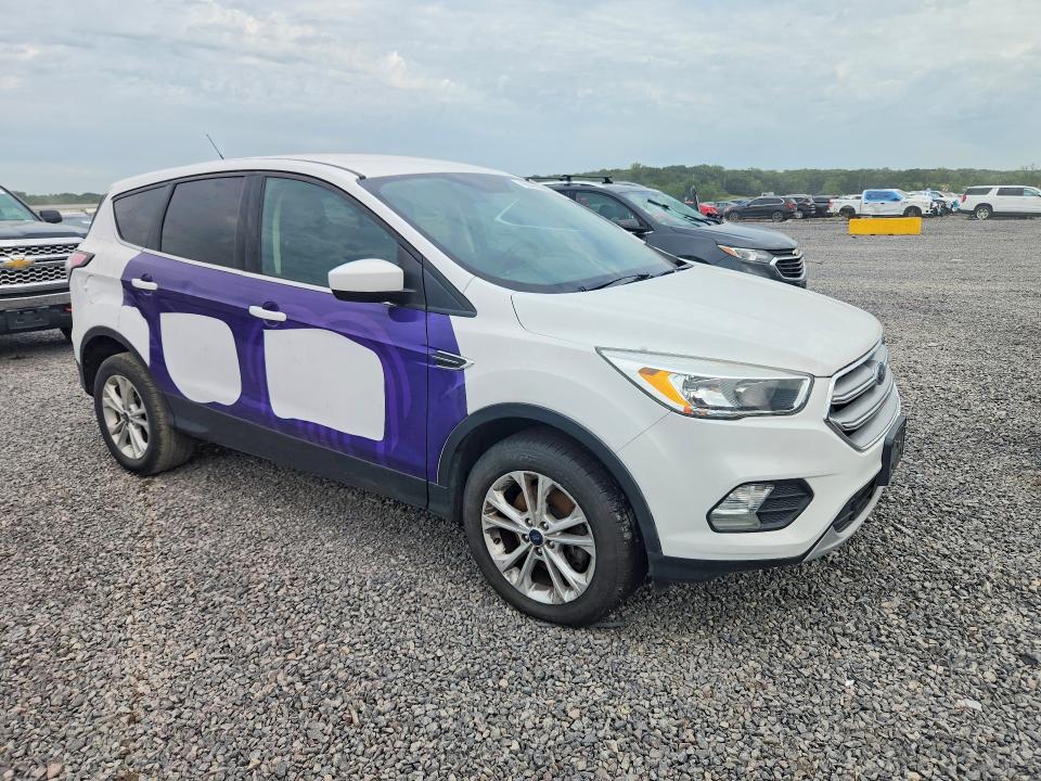 Photo 4 from auction – 2017 FORD ESCAPE with VIN 1FMCU9GD6HUD33477