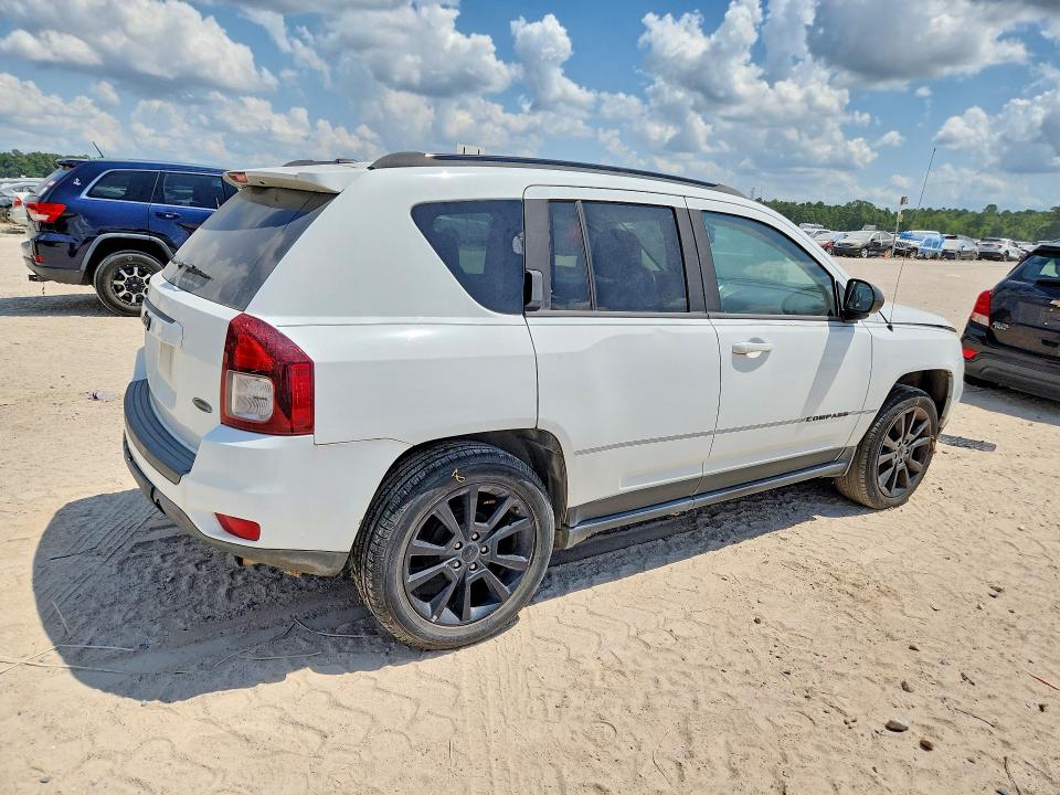 Photo 3 from auction – 2014 JEEP COMPASS with VIN 1C4NJCBA3ED887247
