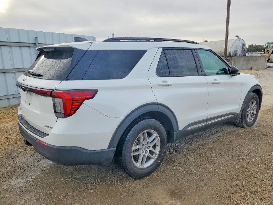 Photo 3 from auction – 2025 FORD EXPLORER with VIN 1FMUK8DH1SGB12127