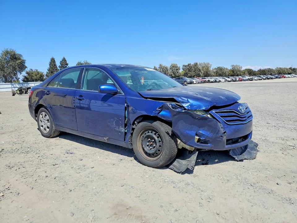 Zdjęcie 4 z aukcji – 2010 TOYOTA CAMRY z VIN 4T1BF3EK3AU527331