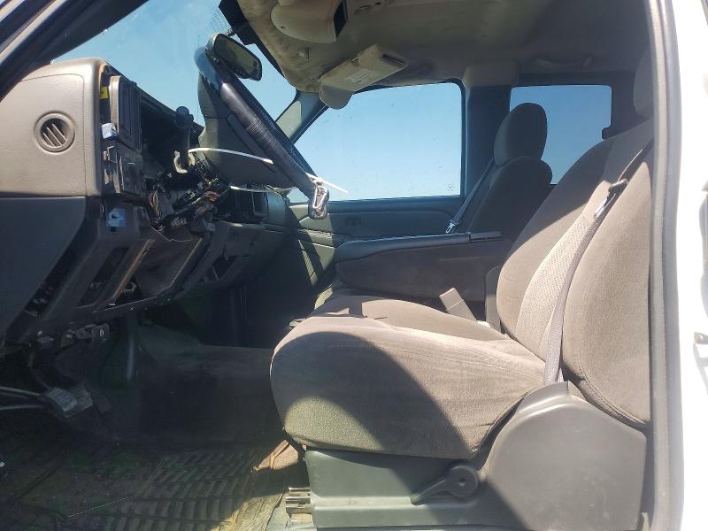 Photo 7 from auction – 2006 CHEVROLET SILVERADO with VIN 1GCEC19V96Z123415