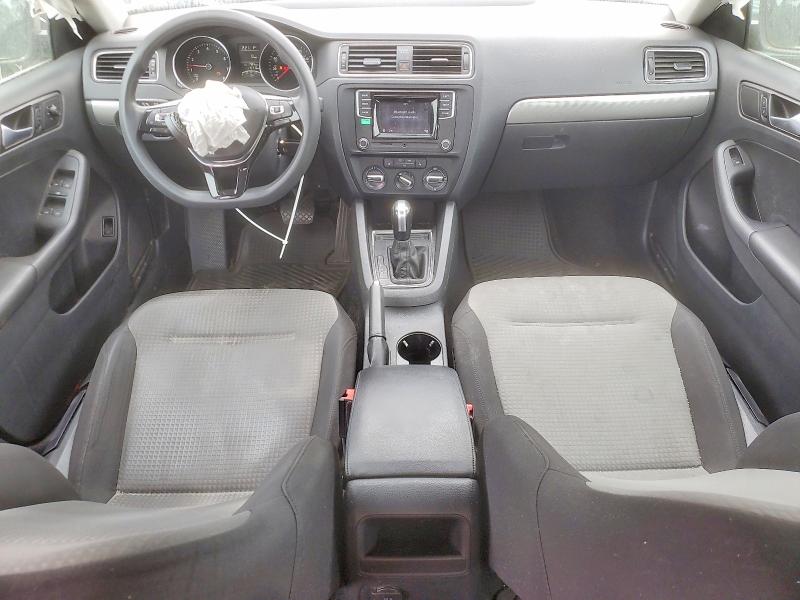 Photo 8 from auction – 2017 VOLKSWAGEN JETTA with VIN 3VW2B7AJ5HM355769