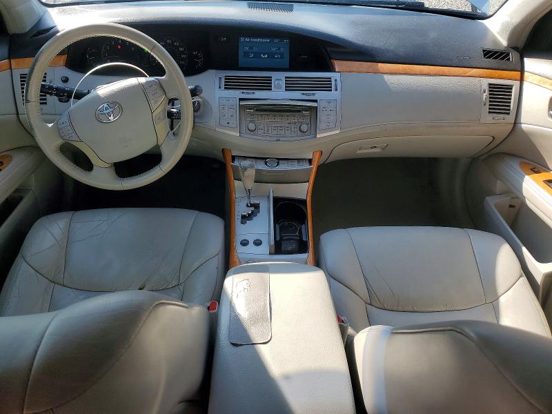 Photo 8 from auction – 2005 TOYOTA AVALON with VIN 4T1BK36B05U008205