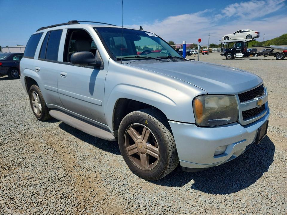 Photo 4 from auction – 2007 CHEVROLET TRAILBLAZER with VIN 1GNES13M372262735