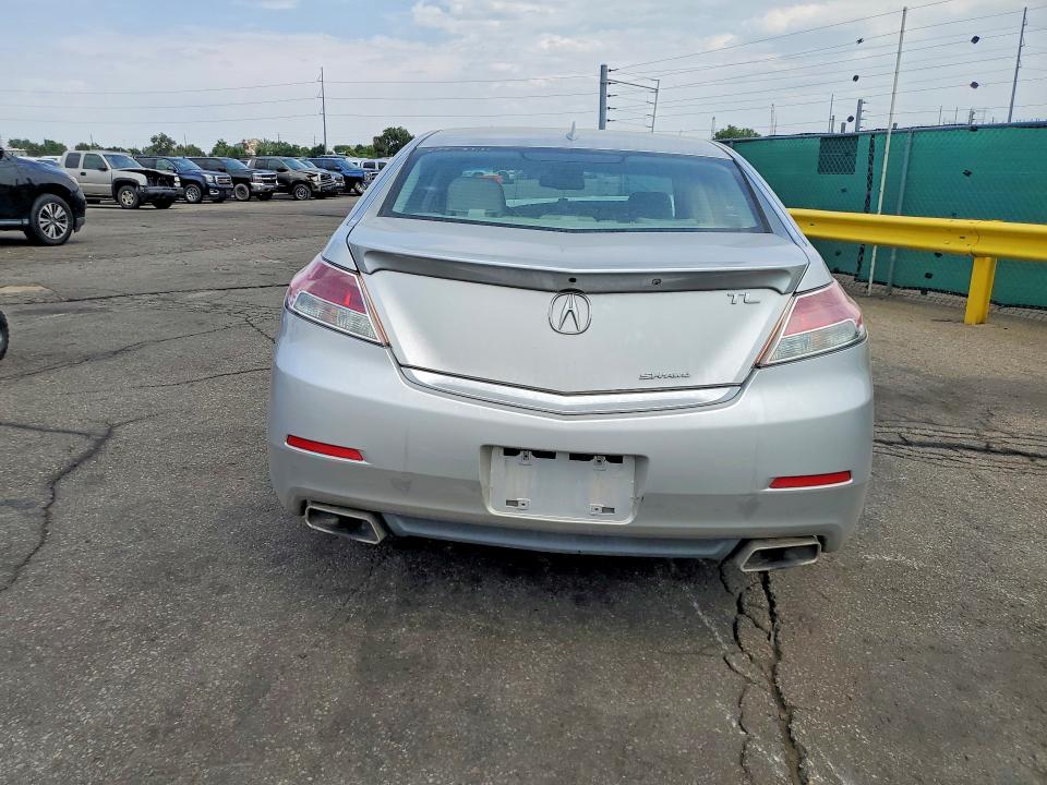 Photo 6 from auction – 2014 ACURA TL with VIN 19UUA9F57EA000683