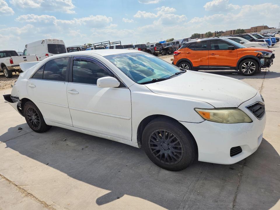 Photo 4 from auction – 2011 TOYOTA CAMRY with VIN 4T4BF3EK1BR195428