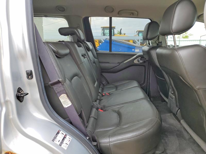 Photo 11 from auction – 2005 NISSAN PATHFINDER with VIN 5N1AR18W25C724721