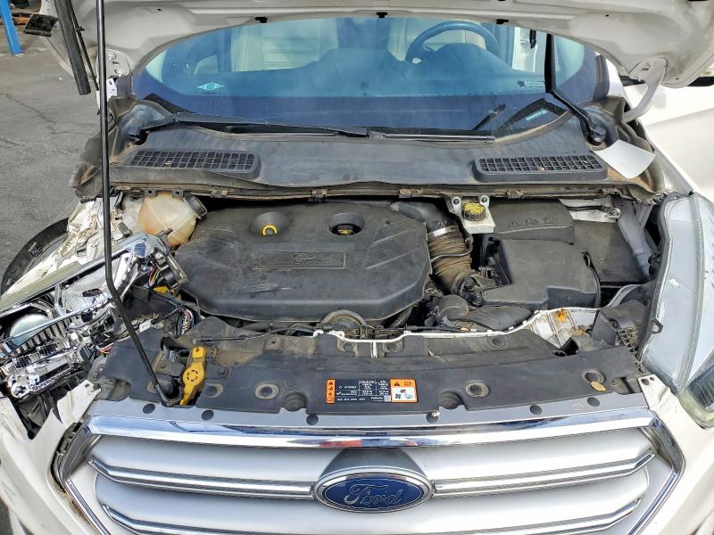 Photo 12 from auction – 2017 FORD ESCAPE with VIN 1FMCU0J92HUB81858