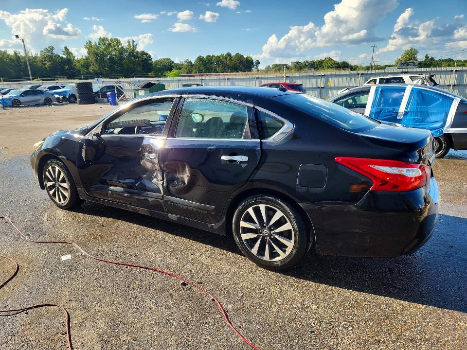 Photo 2 from auction – 2017 NISSAN ALTIMA with VIN 1N4AL3AP3HC163282