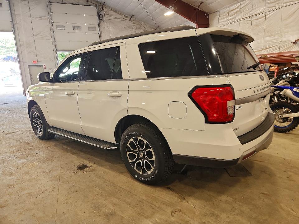Photo 2 from auction – 2022 FORD EXPEDITION with VIN 1FMJU1JT9NEA27940
