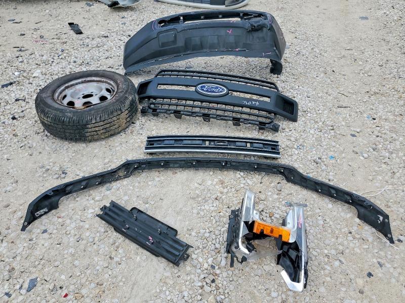 Photo 12 from auction – 2019 FORD F150 with VIN 1FTMF1C51KKC32417