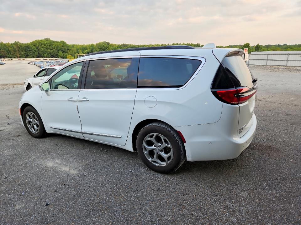 Photo 2 from auction – 2022 CHRYSLER PACIFICA with VIN 2C4RC1GG0NR127643