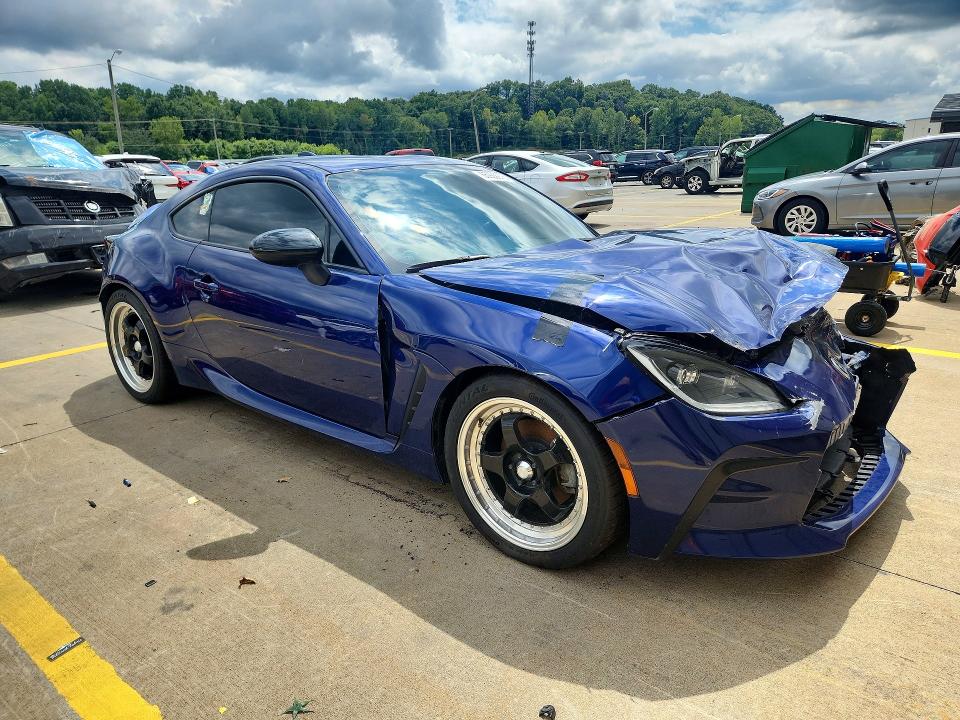 Zdjęcie 4 z aukcji – 2023 TOYOTA GR 86 z VIN JF1ZNBE12P9754986