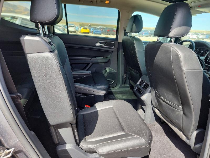 Photo 11 from auction – 2018 VOLKSWAGEN ATLAS with VIN 1V2MR2CA7JC571698