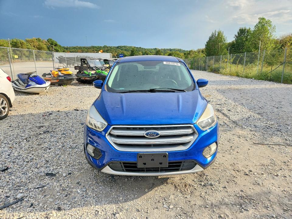 Photo 5 from auction – 2017 FORD ESCAPE with VIN 1FMCU9GD6HUF02994