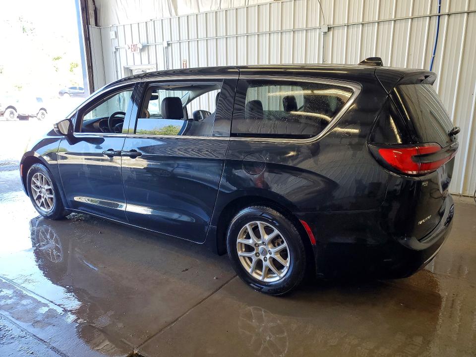 Снимка 2 от търг – 2023 CHRYSLER PACIFICA с VIN 2C4RC1BG4PR560313