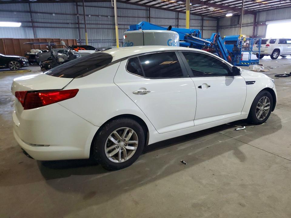 Photo 3 from auction – 2012 KIA OPTIMA with VIN 5XXGM4A74CG012290