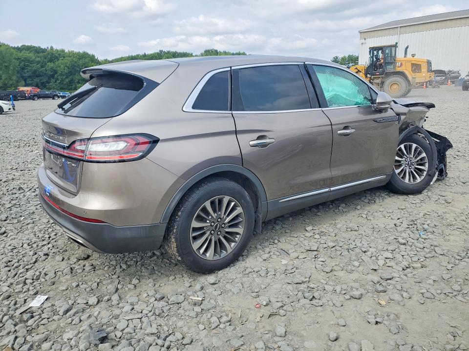 Photo 3 from auction – 2020 LINCOLN NAUTILUS with VIN 2LMPJ8K93LBL15321