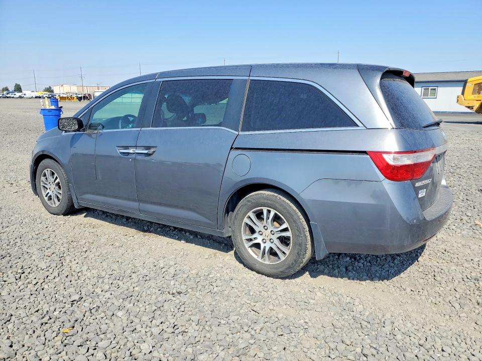 Photo 2 from auction – 2011 HONDA ODYSSEY with VIN 5FNRL5H65BB001685