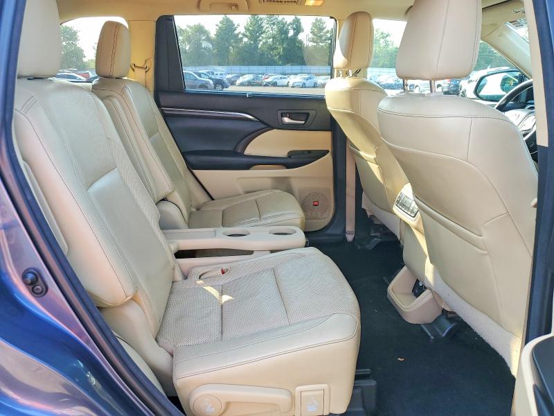 Photo 11 from auction – 2014 TOYOTA HIGHLANDER with VIN 5TDDKRFH2ES025855