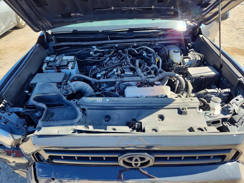 Photo 11 from auction – 2025 TOYOTA 4RUNNER with VIN JTEVA5BR4S5053054