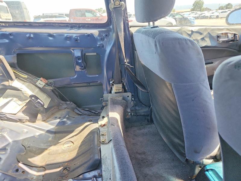 Photo 10 from auction – 1998 HONDA CIVIC with VIN 2HGEJ6323WH111151