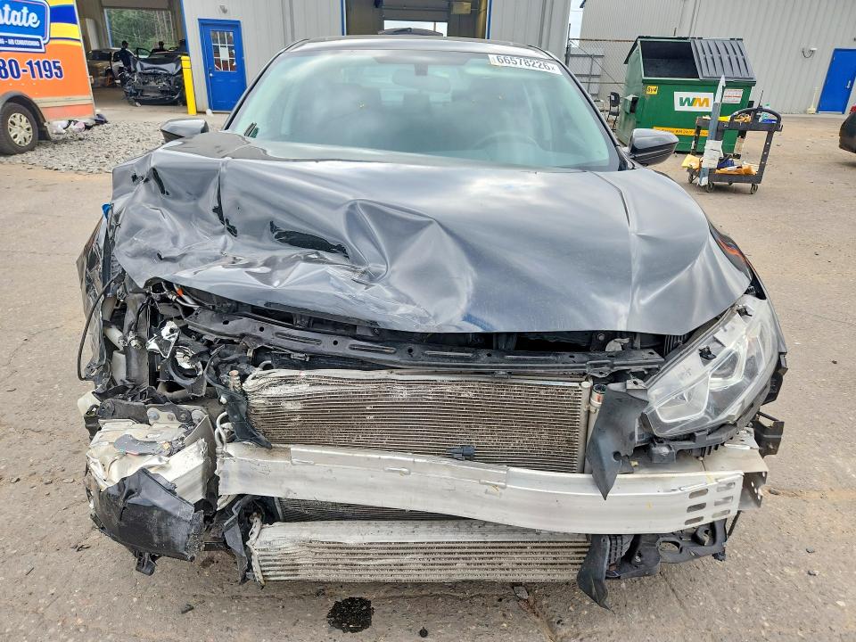 Photo 5 from auction – 2018 HONDA CIVIC with VIN 19XFC1F34JE002612
