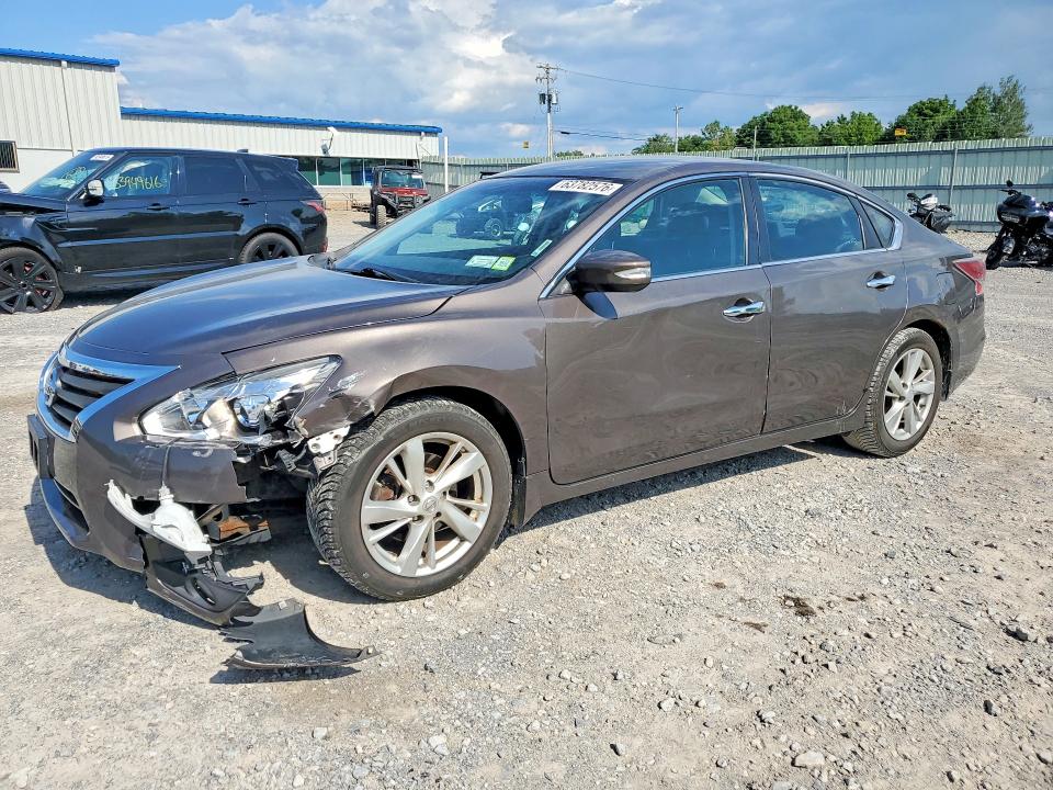 NISSAN ALTIMA 2015 with VIN 1N4AL3AP7FC470063 - Photo from auction