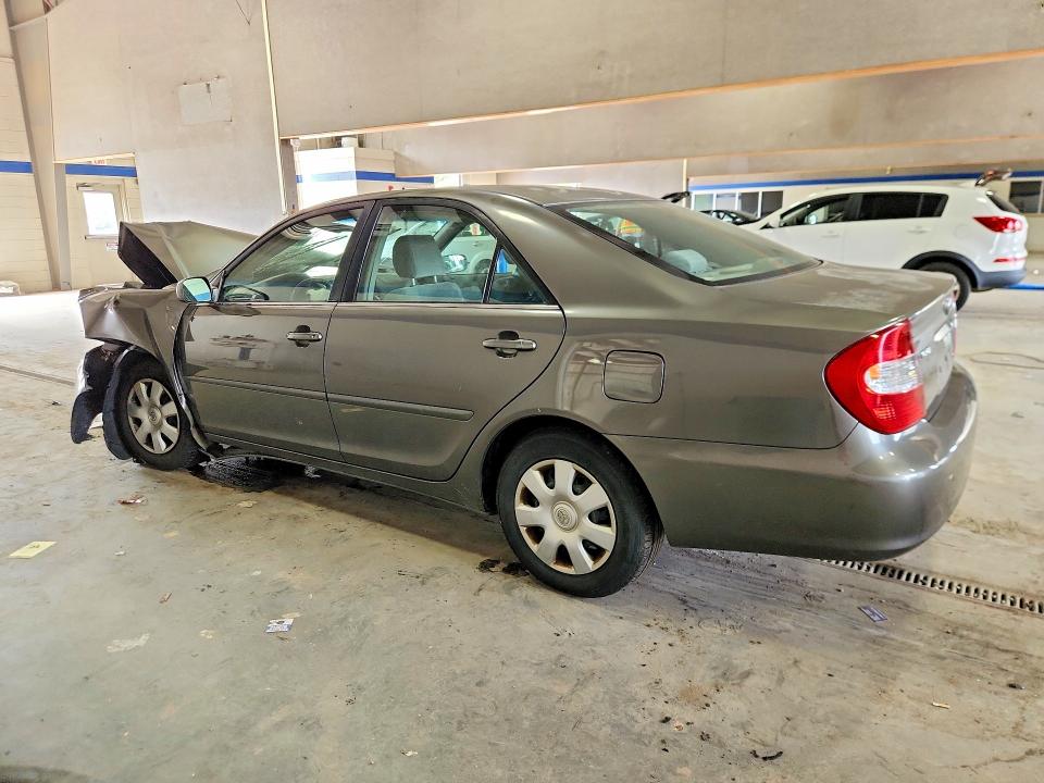 Photo 2 from auction – 2004 TOYOTA CAMRY with VIN 4T1BE32K14U909370