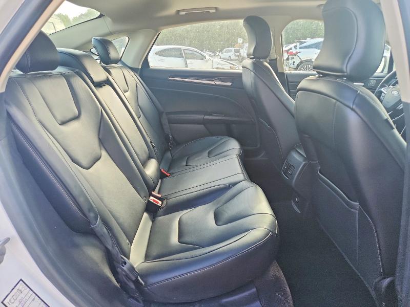 Photo 10 from auction – 2019 FORD FUSION with VIN 3FA6P0D96KR184738