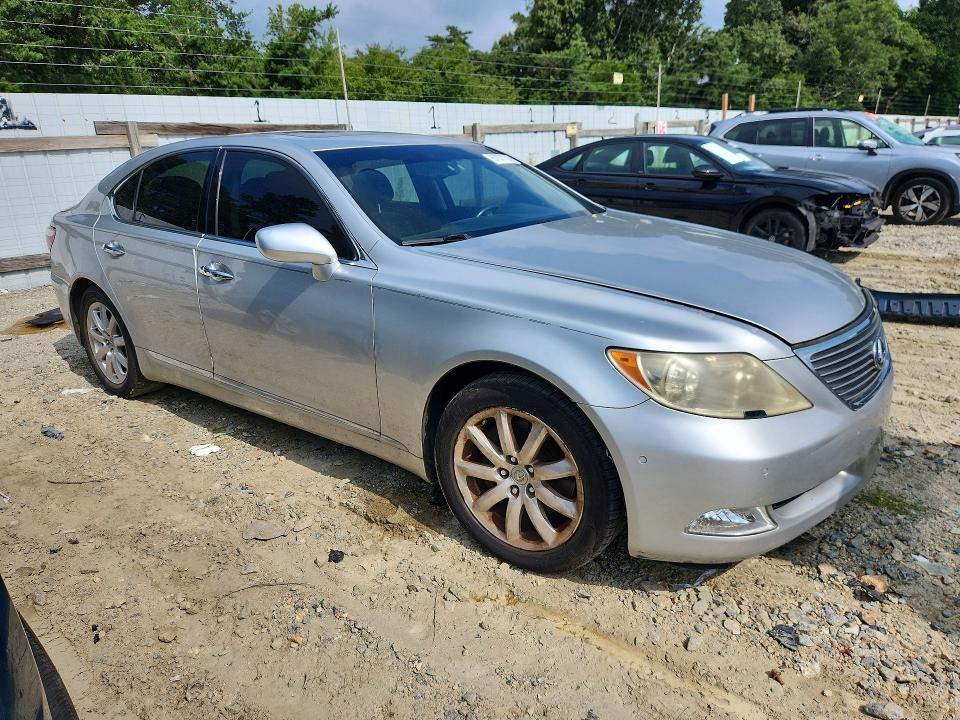 Photo 4 from auction – 2007 LEXUS LS with VIN JTHBL46F975050796