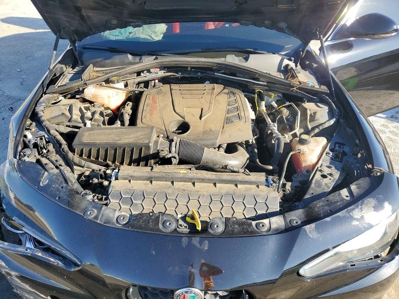 Photo 11 from auction – 2021 ALFA ROMEO GIULIA with VIN ZARFAMANXM7644827