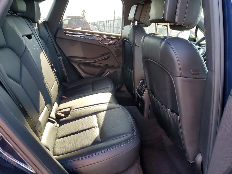 Photo 10 from auction – 2019 PORSCHE MACAN with VIN WP1AA2A58KLB05635