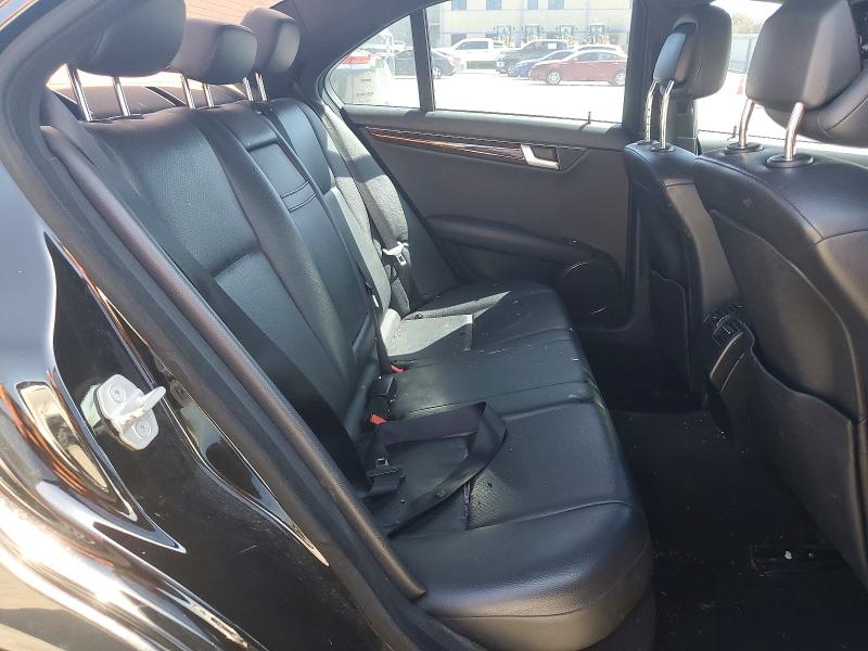 Photo 10 from auction – 2012 MERCEDES-BENZ C with VIN WDDGF8BB8CR208577
