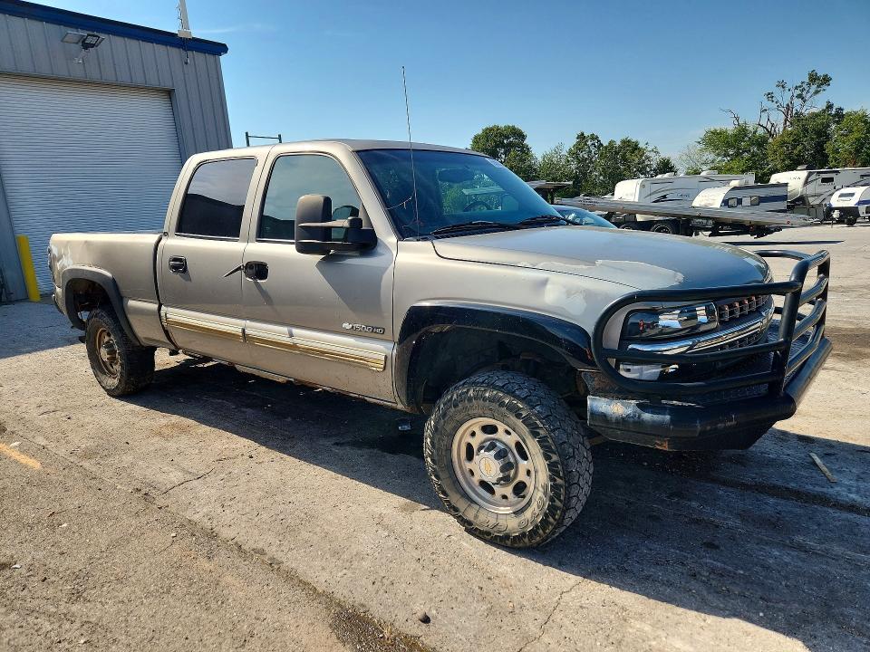 Photo 4 from auction – 2002 CHEVROLET SILVERADO with VIN 1GCGK13U52F170514