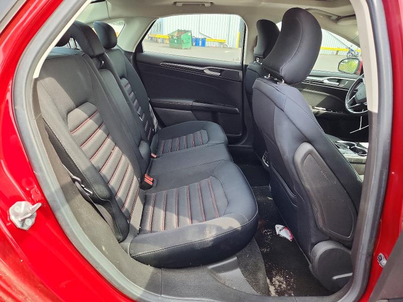 Photo 10 from auction – 2016 FORD FUSION with VIN 3FA6P0T96GR116335