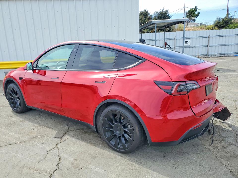 Photo 2 from auction – 2021 TESLA MODEL Y with VIN 5YJYGDEEXMF206704
