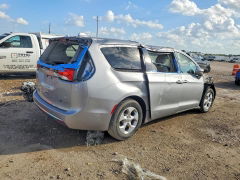 Photo 3 from auction – 2018 CHRYSLER PACIFICA with VIN 2C4RC1H79JR332967