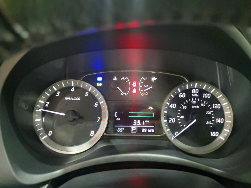 Photo 9 from auction – 2015 NISSAN SENTRA with VIN 3N1AB7AP4FY227812
