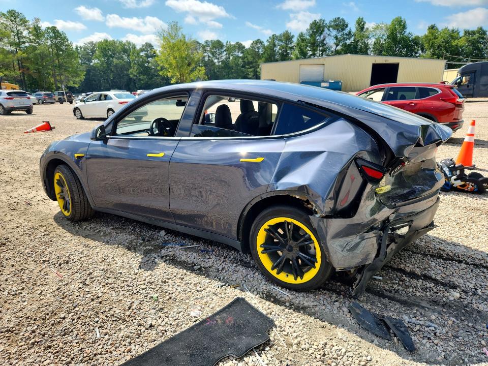 Photo 2 from auction – 2023 TESLA MODEL Y with VIN 7SAYGDEDXPF949703