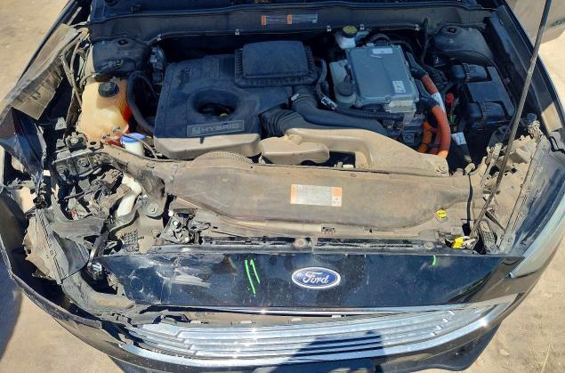 Photo 11 from auction – 2018 FORD FUSION with VIN 3FA6P0LU0JR286783