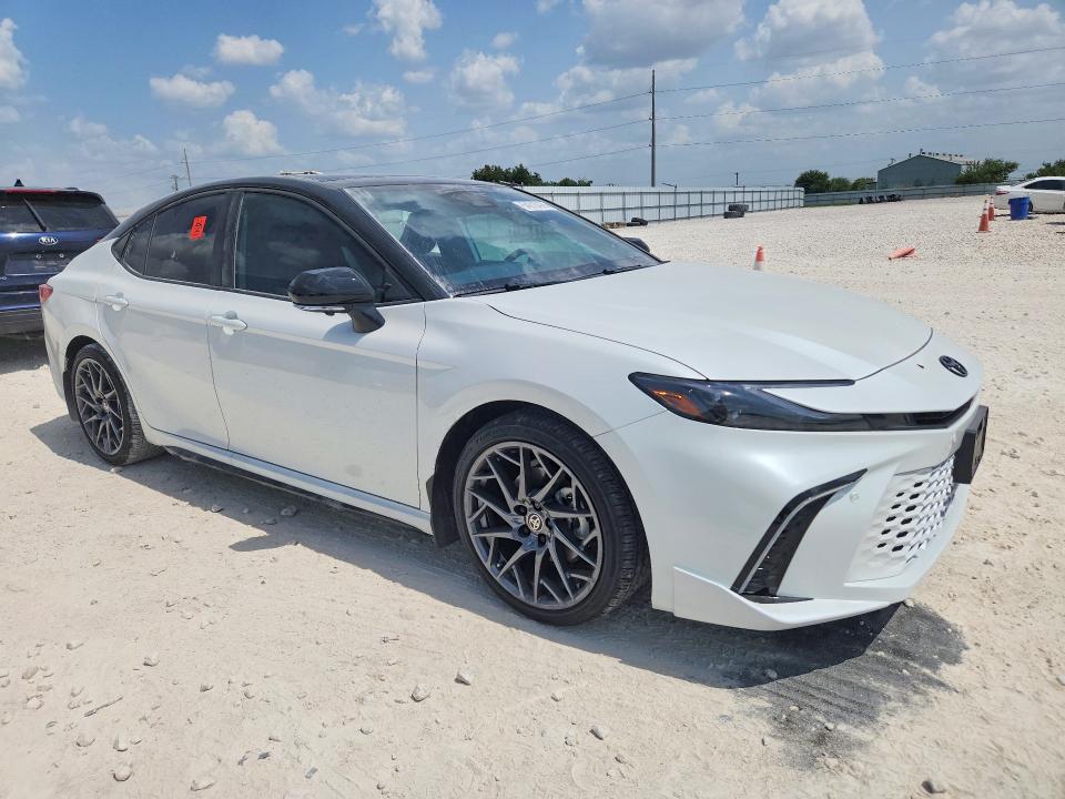 Снимка 4 от търг – 2026 TOYOTA CAMRY с VIN 4T1DAACK9TU320184
